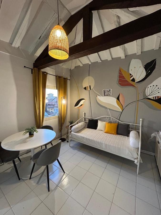 Tower 22 - Centre And Near Train Station Apartment Modena Exterior photo